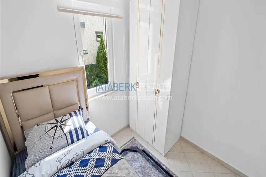 Purchase  Three-room apartment in the center of Alanya - renovated with new furniture  15 
