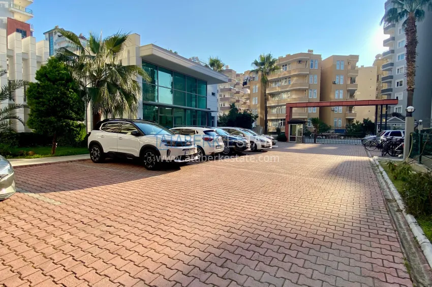 2+1 apartment with sea view in the center of Mahmutlar — furniture, separate kitchen and glazed balcony 3 