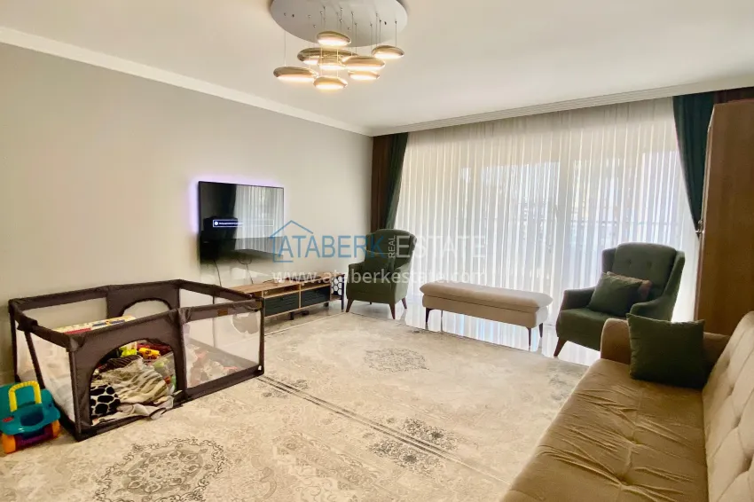 Purchase 2+1 apartment with sea view in the center of Mahmutlar — furniture, separate kitchen and glazed balcony 6 
