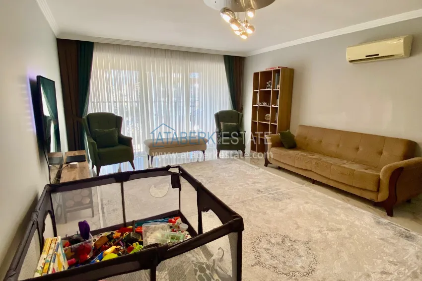 Purchase 2+1 apartment with sea view in the center of Mahmutlar — furniture, separate kitchen and glazed balcony 7 