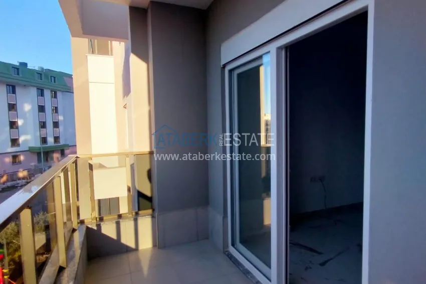 Purchase  1+1 apartment from the owner in Alanya with a fine finish — Avsallar district 12 