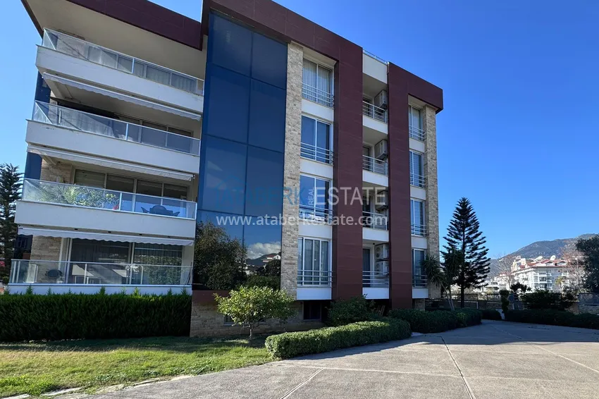 Linear 3+1 apartment in Oba, Alanya - furnished with a separate kitchen, suitable for residence permits and citizenship 5 