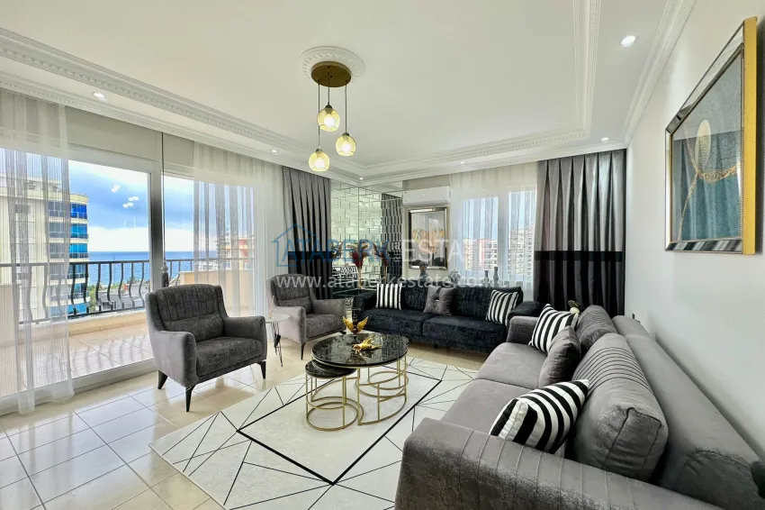 Purchase 2+1 apartment with sea view and separate kitchen - 200 meters from the sea, Mahmutlar district 3 