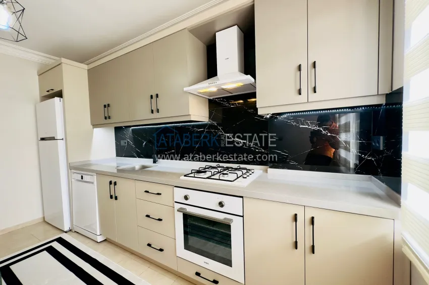 Purchase 2+1 apartment with sea view and separate kitchen - 200 meters from the sea, Mahmutlar district 9 