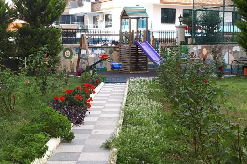 1+1 apartment in Mahmutlar, Alanya — furnished and with a large glazed balcony 9