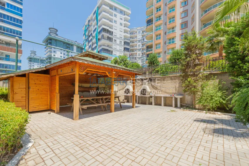 1+1 apartment in Mahmutlar, Alanya — furnished and with a large glazed balcony 14