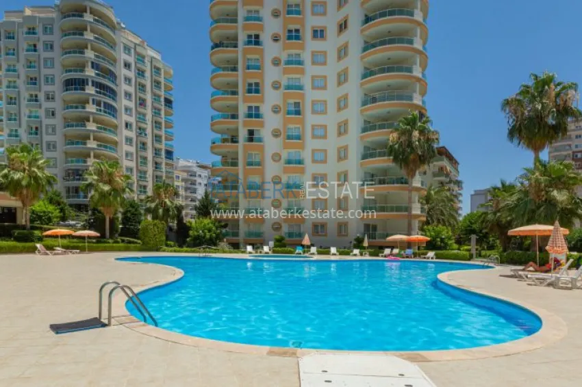 1+1 apartment in Mahmutlar, Alanya — furnished and with a large glazed balcony 6