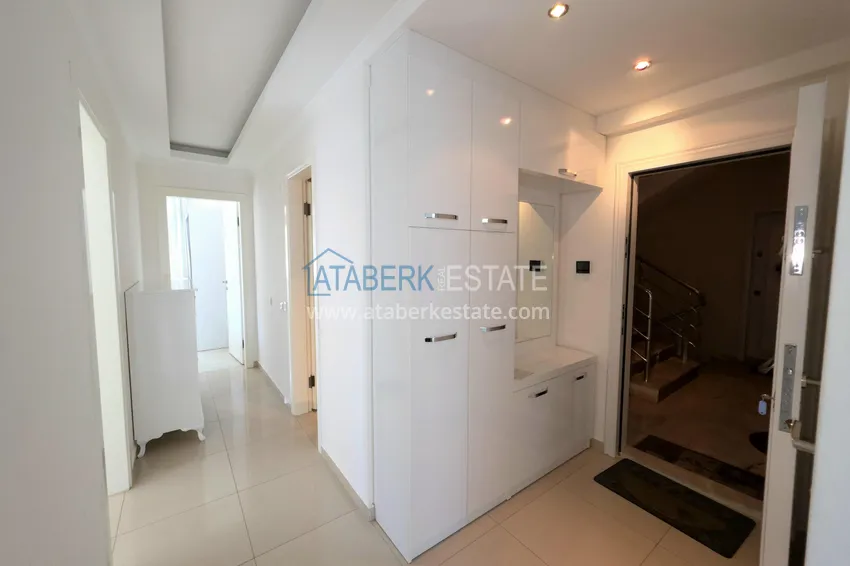 Purchase 3+1 single-level apartment with furniture in Oba, Alanya 1
