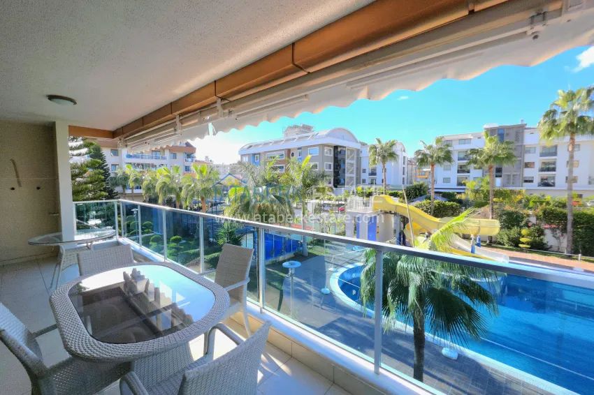 Purchase Apartment 1+1 with furniture in Alanya Oba district - suitable for a residence permit 10 