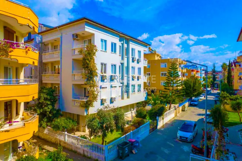 Urgent sale! 2+1 apartment in Alanya, Oba district with furniture, 200 m from the sea 1
