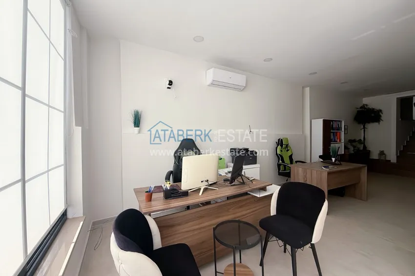 Purchase Private villa 5+3 in the Oba area — three-storey with furniture, suitable for a residence permit 15 