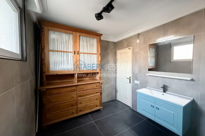 Purchase Private villa 5+3 in the Oba area — three-storey with furniture, suitable for a residence permit 27 