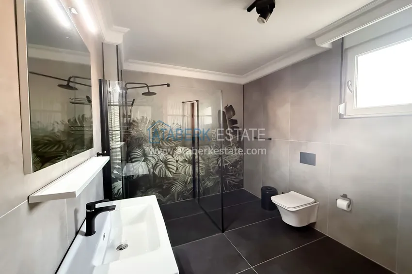 Purchase Private villa 5+3 in the Oba area — three-storey with furniture, suitable for a residence permit 29 