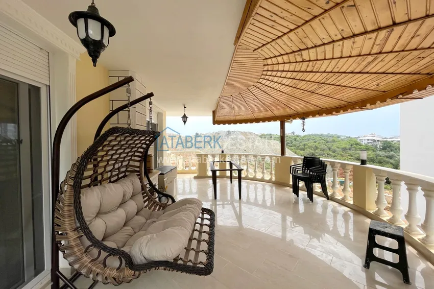 Purchase Private villa 5+3 in the Oba area — three-storey with furniture, suitable for a residence permit 48 