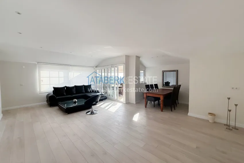 Purchase Private villa 5+3 in the Oba area — three-storey with furniture, suitable for a residence permit 7 