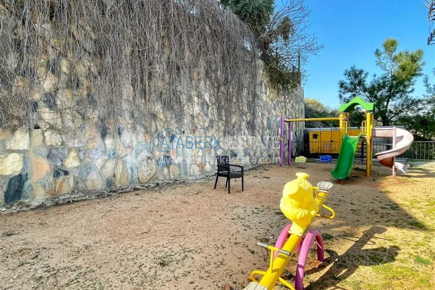 2+1 apartment with furniture and access to the garden in the Avsallar area 8