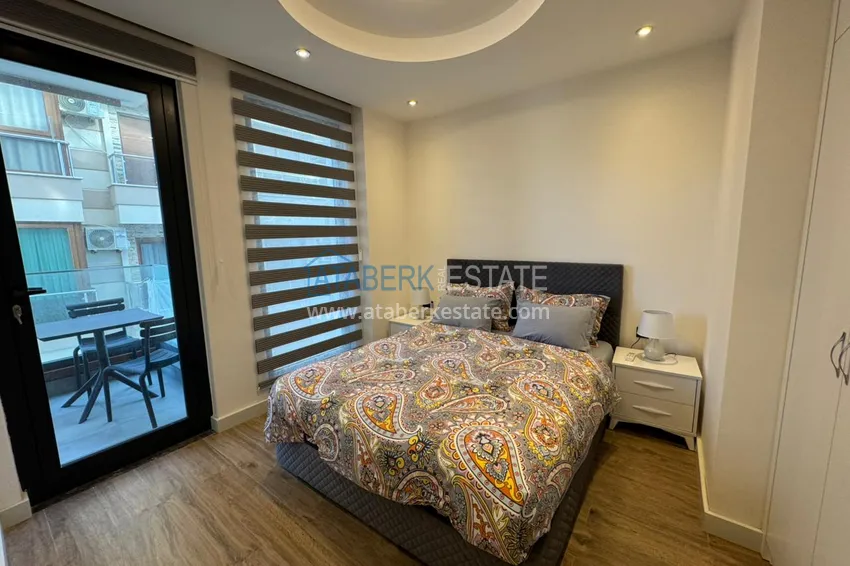 Purchase 1+1 apartment with sea view in a complex on the beachfront in the Oba area 5 