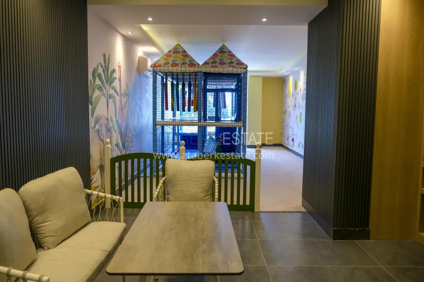 Квартиры и пентхаусы в районе Демирташ в новом жилом комплексе 14