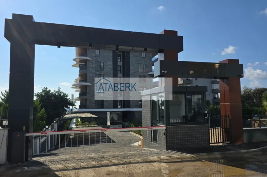 New premium residential complex project on the beachfront in Kestel 16 