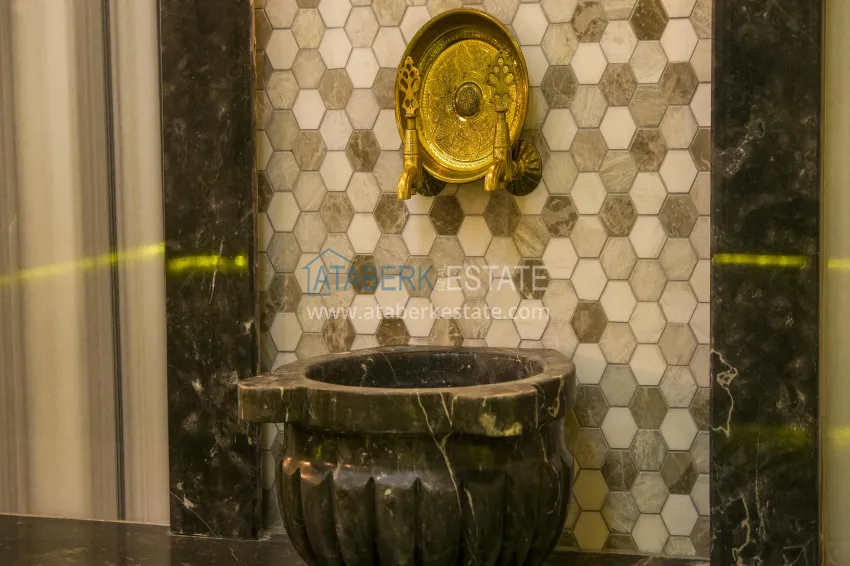 Квартиры и пентхаусы в районе Демирташ в новом жилом комплексе 25