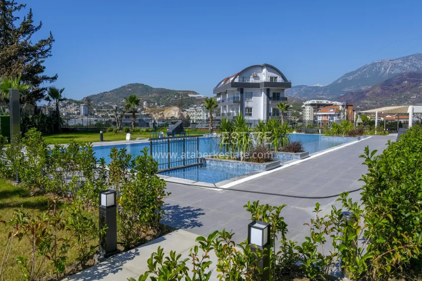 Квартиры и пентхаусы в районе Демирташ в новом жилом комплексе 6