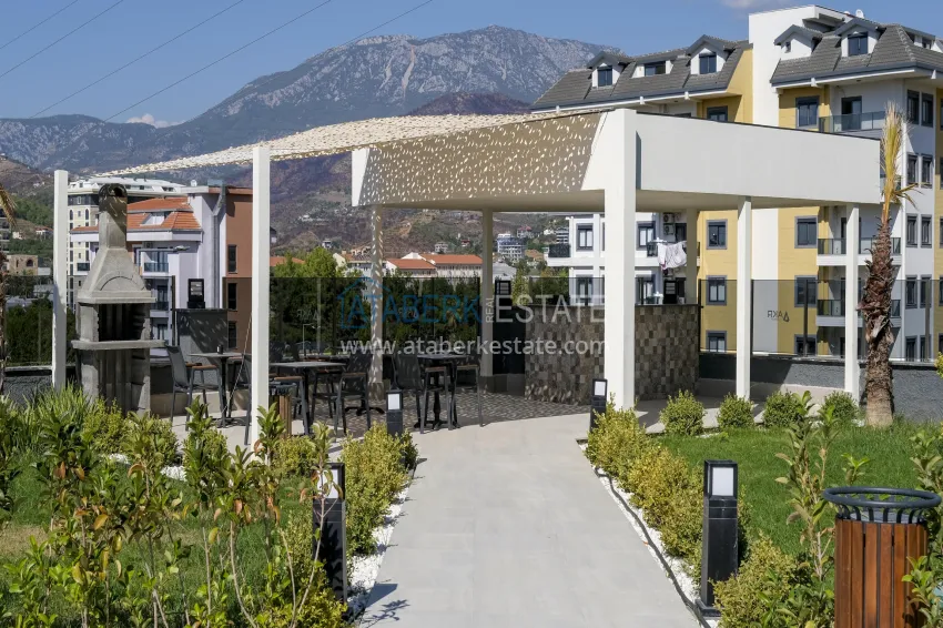 Квартиры и пентхаусы в районе Демирташ в новом жилом комплексе 8