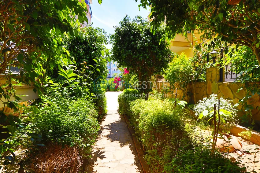 Двухуровневый пентхаус 4+1 в Алании, район Оба - с мебелью в 250 метрах от моря  3 