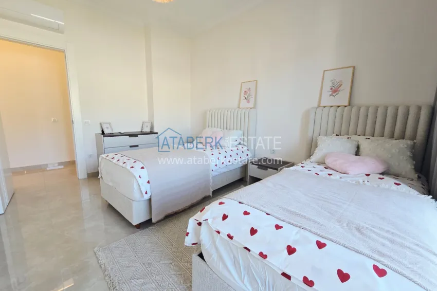 Purchase Linear 3+1 apartment in the center of Mahmutlar — with an original interior from the owner 21 