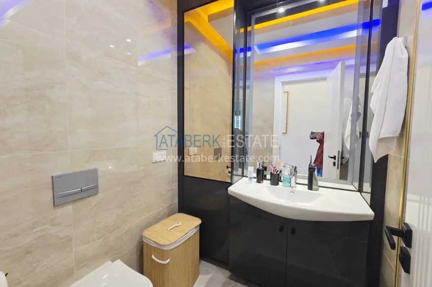 Purchase Linear 3+1 apartment in the center of Mahmutlar — with an original interior from the owner 30 