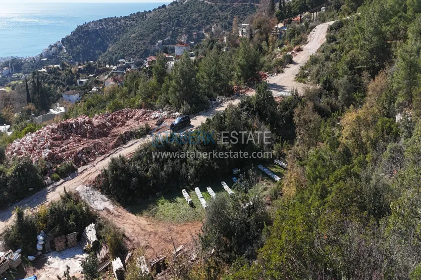 A plot of land in Alanya, Tepe district with views 4 