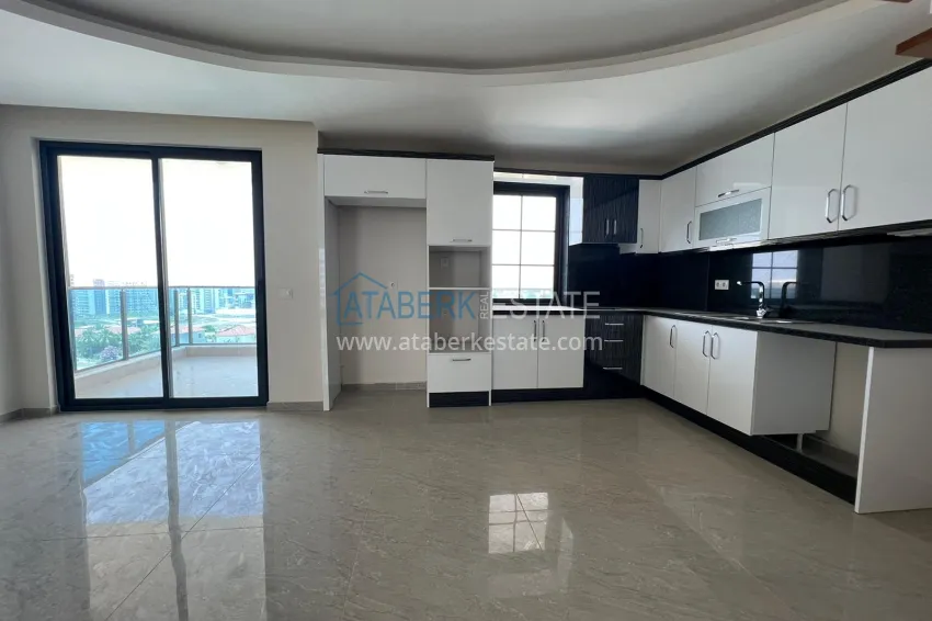 Purchase Penthouse duplex 3+2 with open sea views in Mahmutlar. Citizenship Real Estate 4