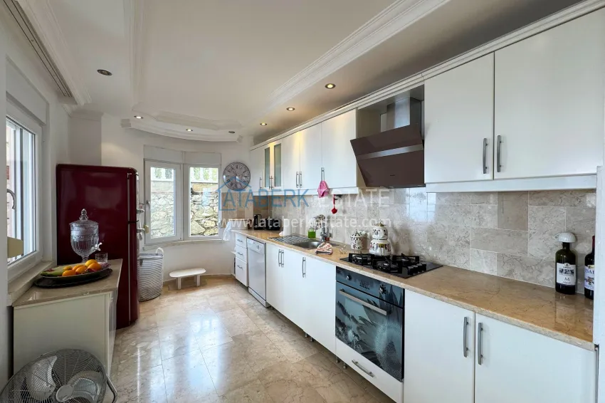 Purchase 4+1 villa in Alanya, Bektash district - with panoramic views, under a residence permit 2