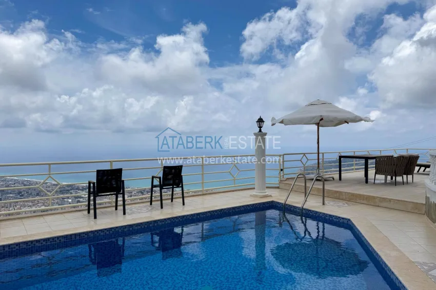 4+1 villa in Alanya, Bektash district - with panoramic views, under a residence permit 4