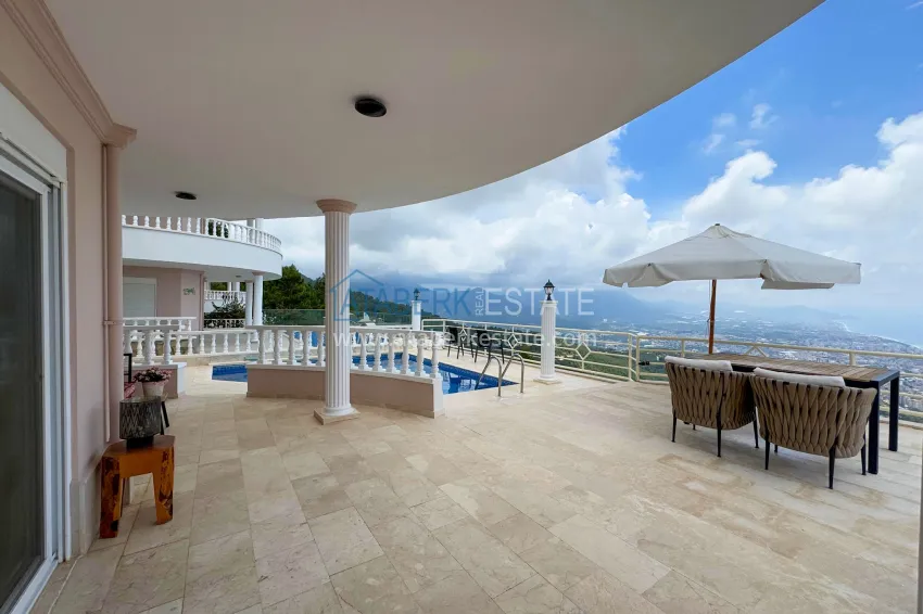 4+1 villa in Alanya, Bektash district - with panoramic views, under a residence permit 6
