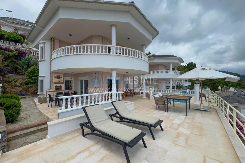 4+1 villa in Alanya, Bektash district - with panoramic views, under a residence permit 9