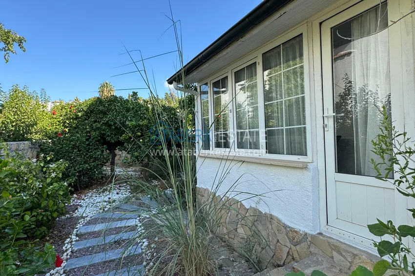 4+1 villa for a residence permit in Turkler, Alanya — with new furniture and a swimming pool 13 