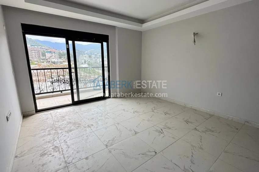 Purchase  1+1 apartment in Alanya Upper Oba district - Ciplakli 4 