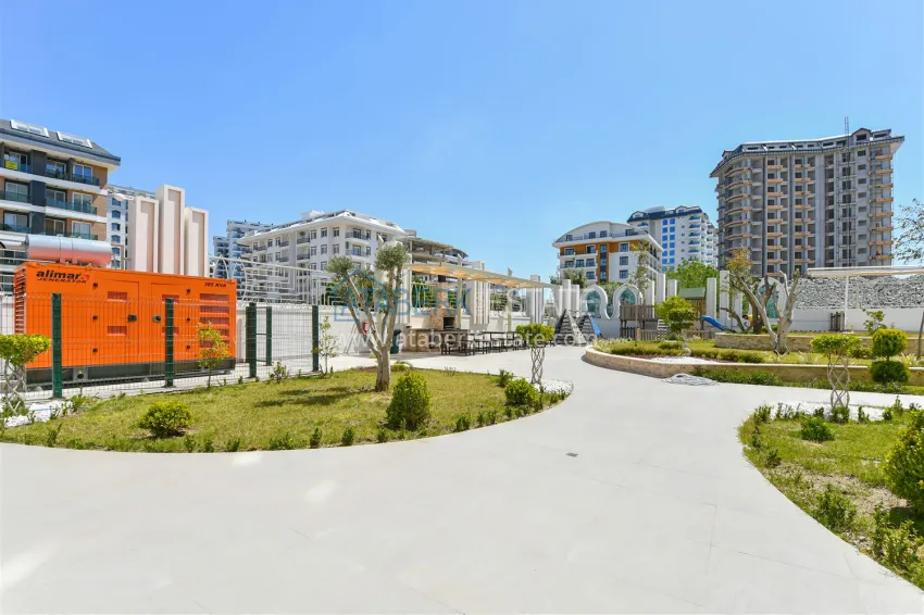 1+1 apartment with mountain views in Mahmutlar - Saturday market area 10 