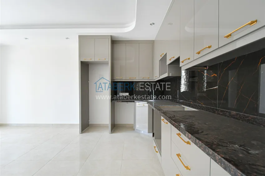 Purchase 1+1 apartment with mountain views in Mahmutlar - Saturday market area 3 