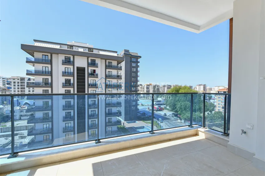 Purchase 1+1 apartment with mountain views in Mahmutlar - Saturday market area 8 