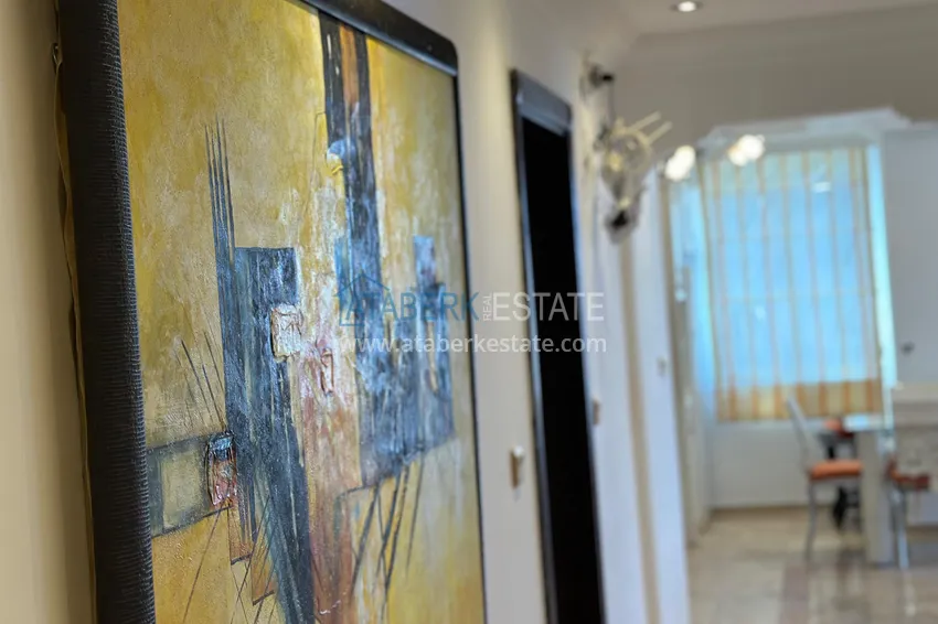 Purchase Furnished 3+1 apartment with sea view in the center of Mahmutlar 3 