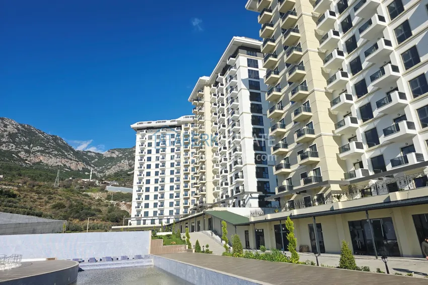 Investor offer: One-bedroom apartment with mountain views in a premium complex — Alanya, Mahmutlar 4 