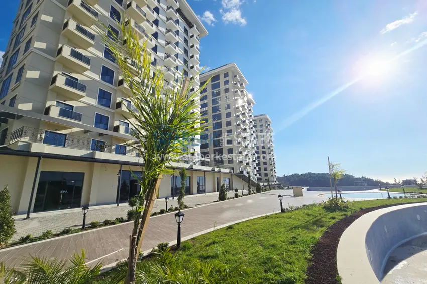 Investor offer: One-bedroom apartment with mountain views in a premium complex — Alanya, Mahmutlar 7 