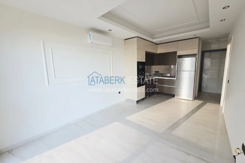 Purchase One bedroom apartment in Mahmutlar on the beachfront - with sea view 4 