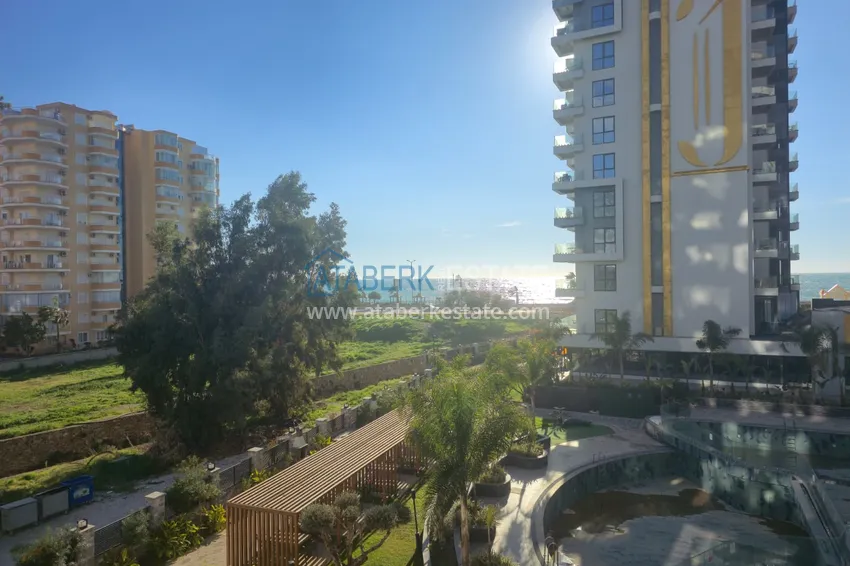 Purchase One bedroom apartment in Mahmutlar on the beachfront - with sea view 9 