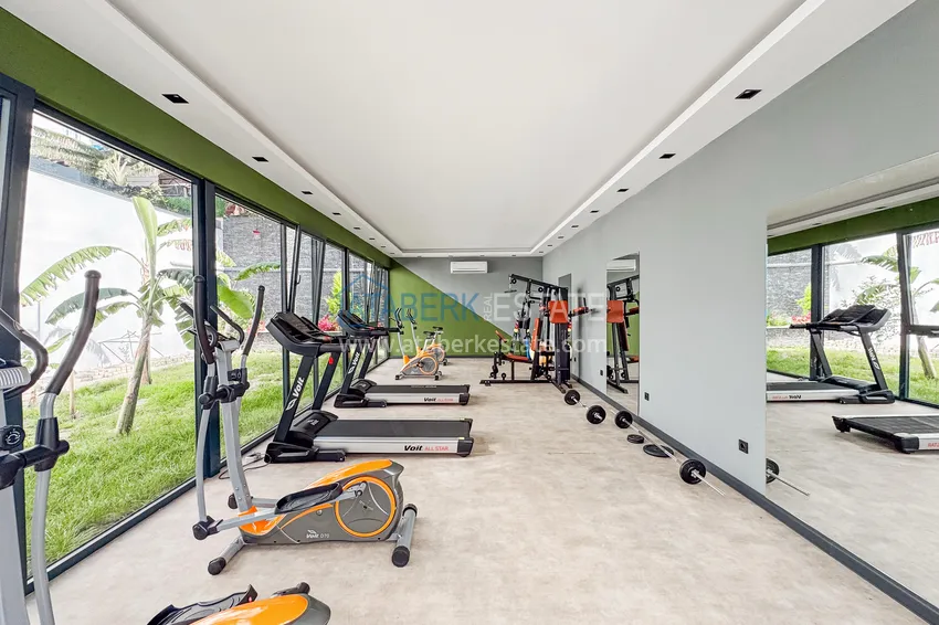 2+1 apartment with sea view in Kargicak on the beachfront 12