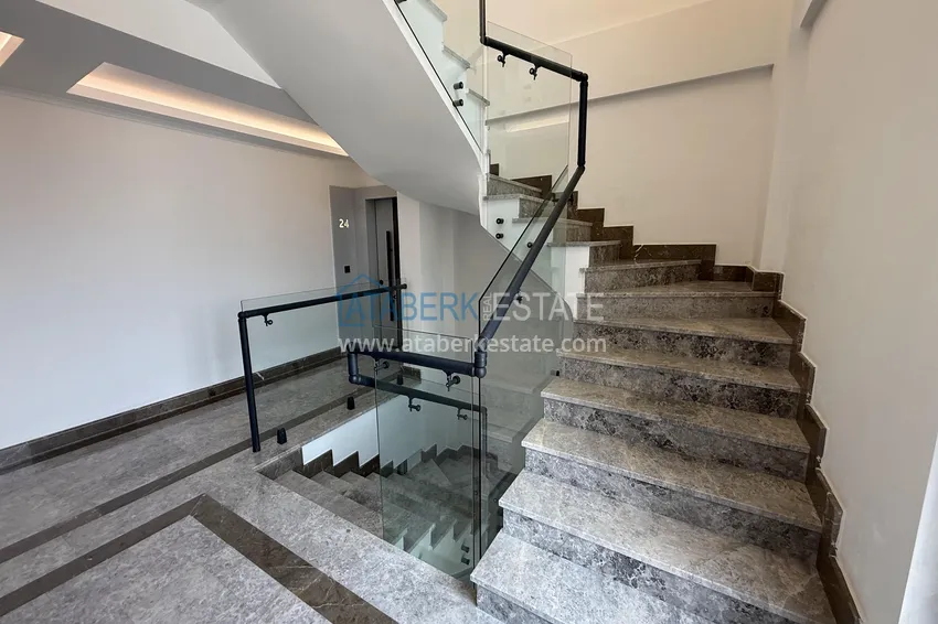 Apartment 2+1 in the Oba area - with luxury furniture and a view of the fortress 24