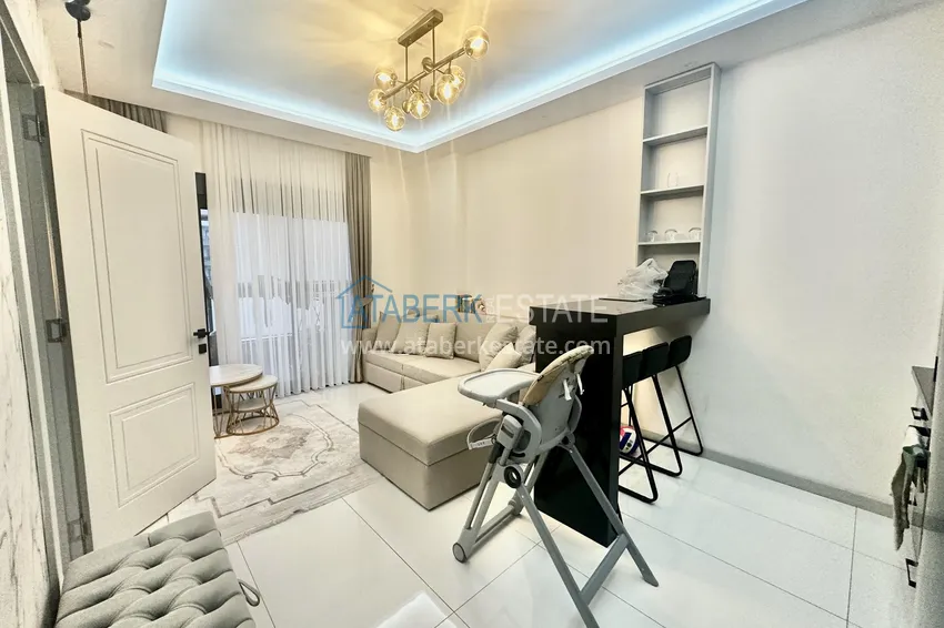 Purchase  One bedroom apartment in Alanya, Oba district - furnished and with a glazed balcony  3 