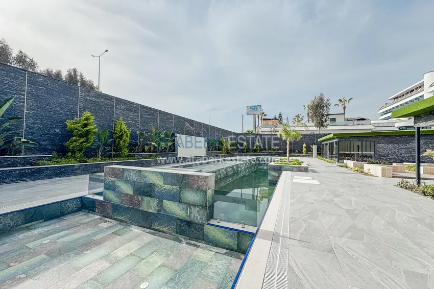 2+1 apartment with sea view in Kargicak on the beachfront 7