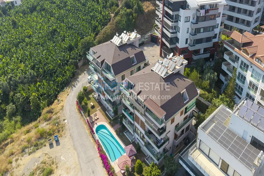 Garden duplex overlooking the sea and the fortress in the center of Alanya — suitable for citizenship and residence permits 2 